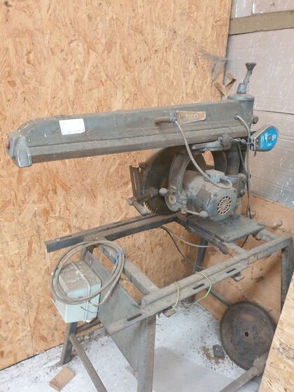 Cross cut saw - disconnected image #1