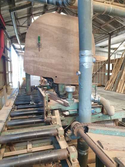Stenner Band Saw image #2
